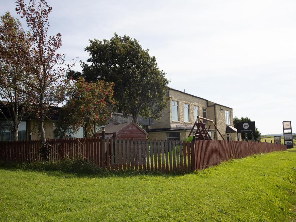 Oyo Knowesgate Inn, Northumberland National Park Kirkwhelpington Exterior photo
