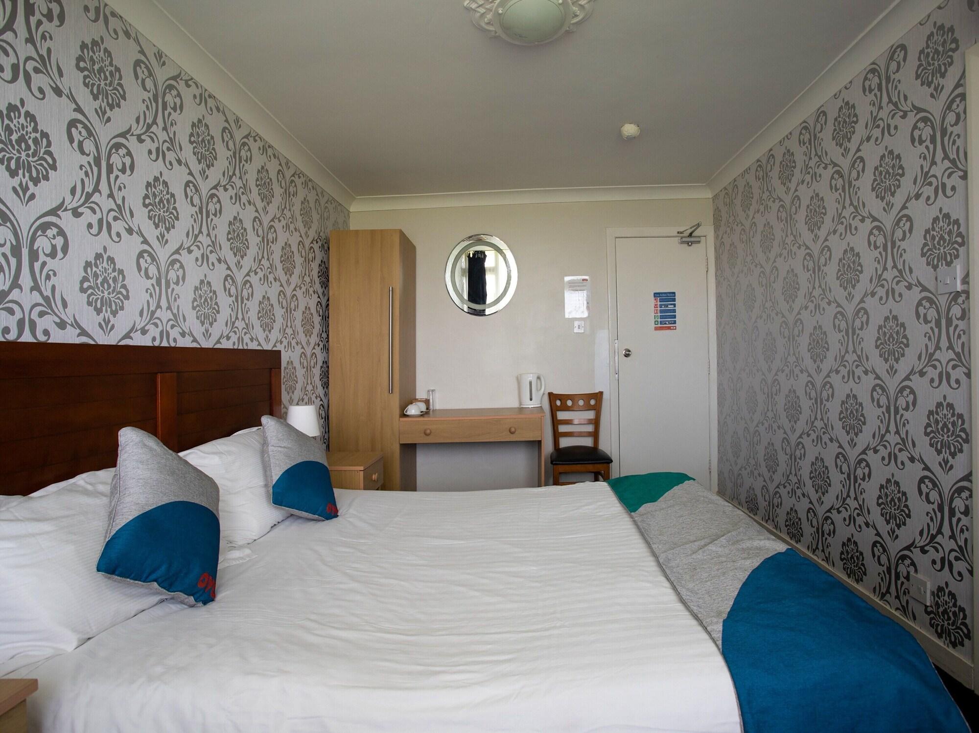 Oyo Knowesgate Inn, Northumberland National Park Kirkwhelpington Exterior photo