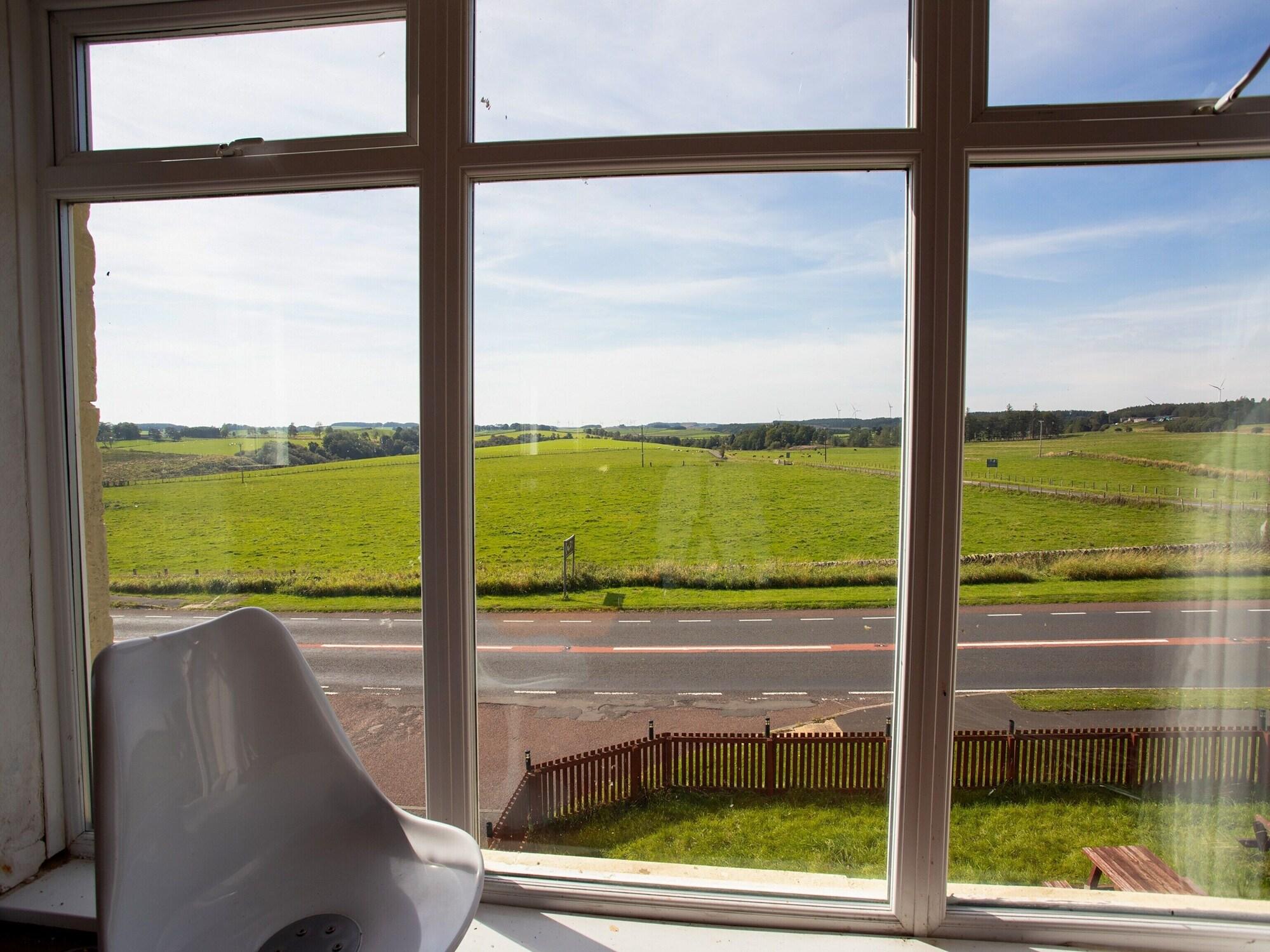 Oyo Knowesgate Inn, Northumberland National Park Kirkwhelpington Exterior photo
